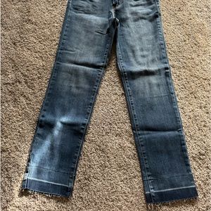 Levi’s ankle cropped jeans